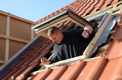 Pose de fenêtres de toit Velux à Chicourt